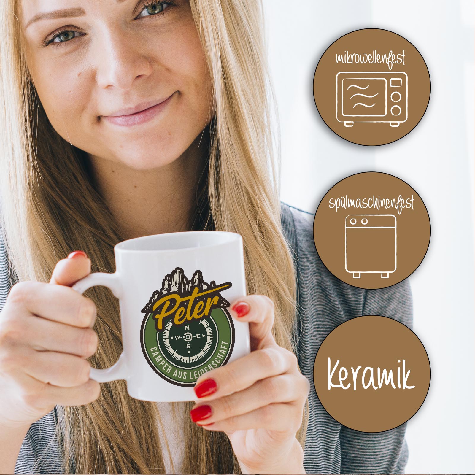 Personalisierte Tasse 330 ml – Camping Motiv mit Bergen & Kompass – mit Wunschname – beidseitig bedr