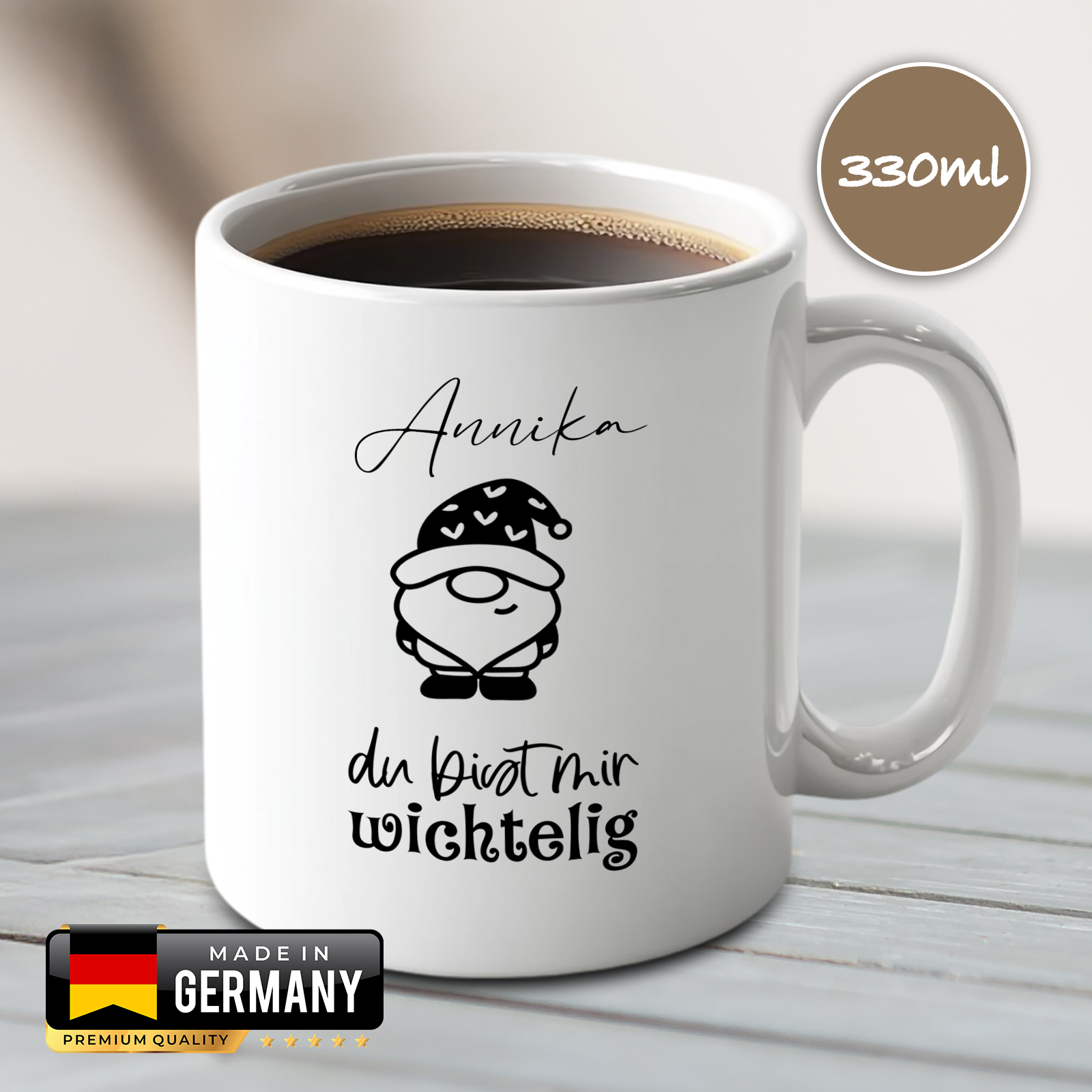 Keramiktasse 330ml „Du bist mir wichtelig“ – Weihnachtswichtel mit Wunschname, personalisierbar