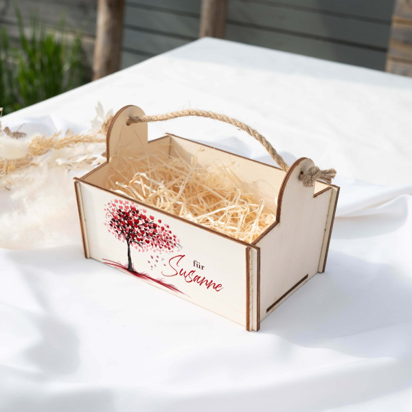 Geschenkkorb mit Holzwolle, Bausatz mit Motiv 13 Baum mit Herzen